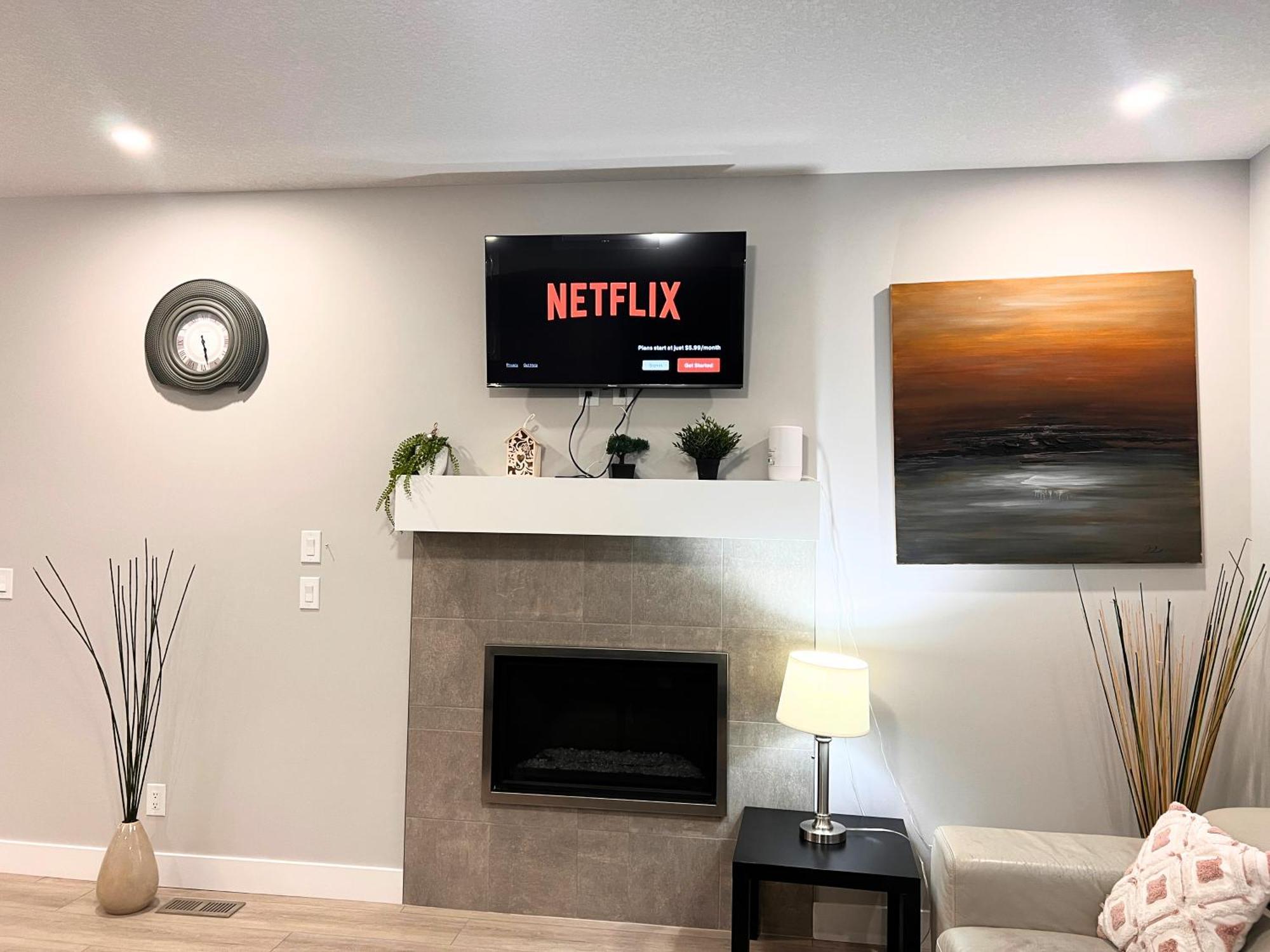Flowealth Property Luxury Villa Near Lake Netflix Tv Wifi YYC Buitenkant foto